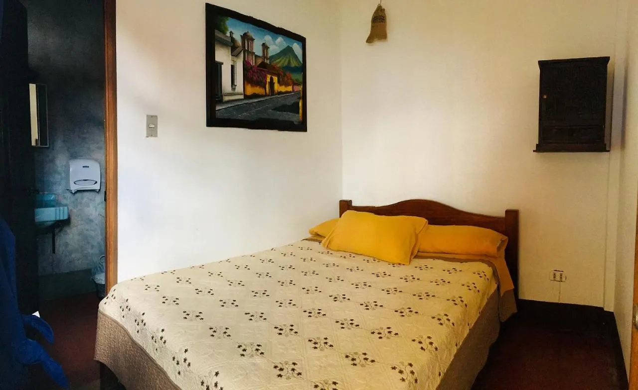 Pensjonat Dionisio Inn Antigua